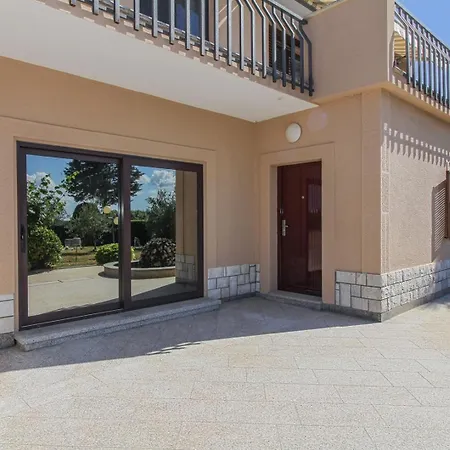 Apartment Lucia In Istria *