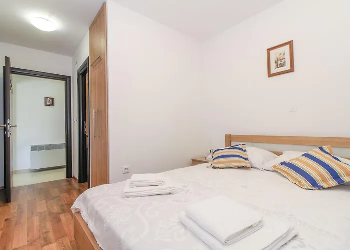 Lucia In Istria Apartment