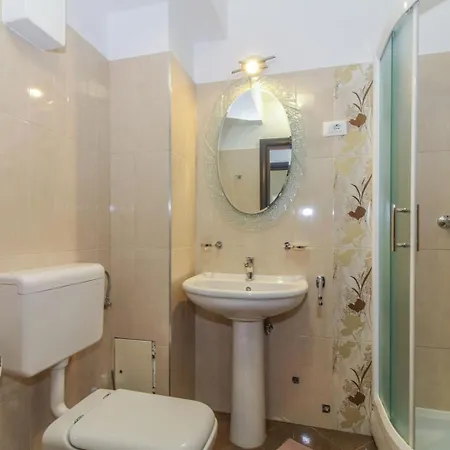 Apartment Lucia In Istria Gracisce